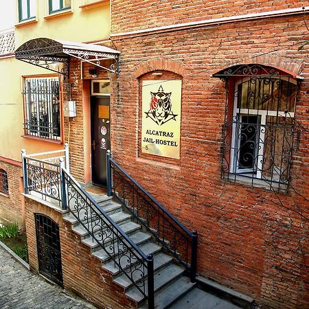 Alcatraz Jail-Hostel Tbilisi Bagian luar foto