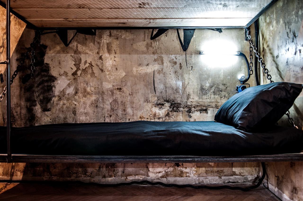 Alcatraz Jail-Hostel Tbilisi Bagian luar foto