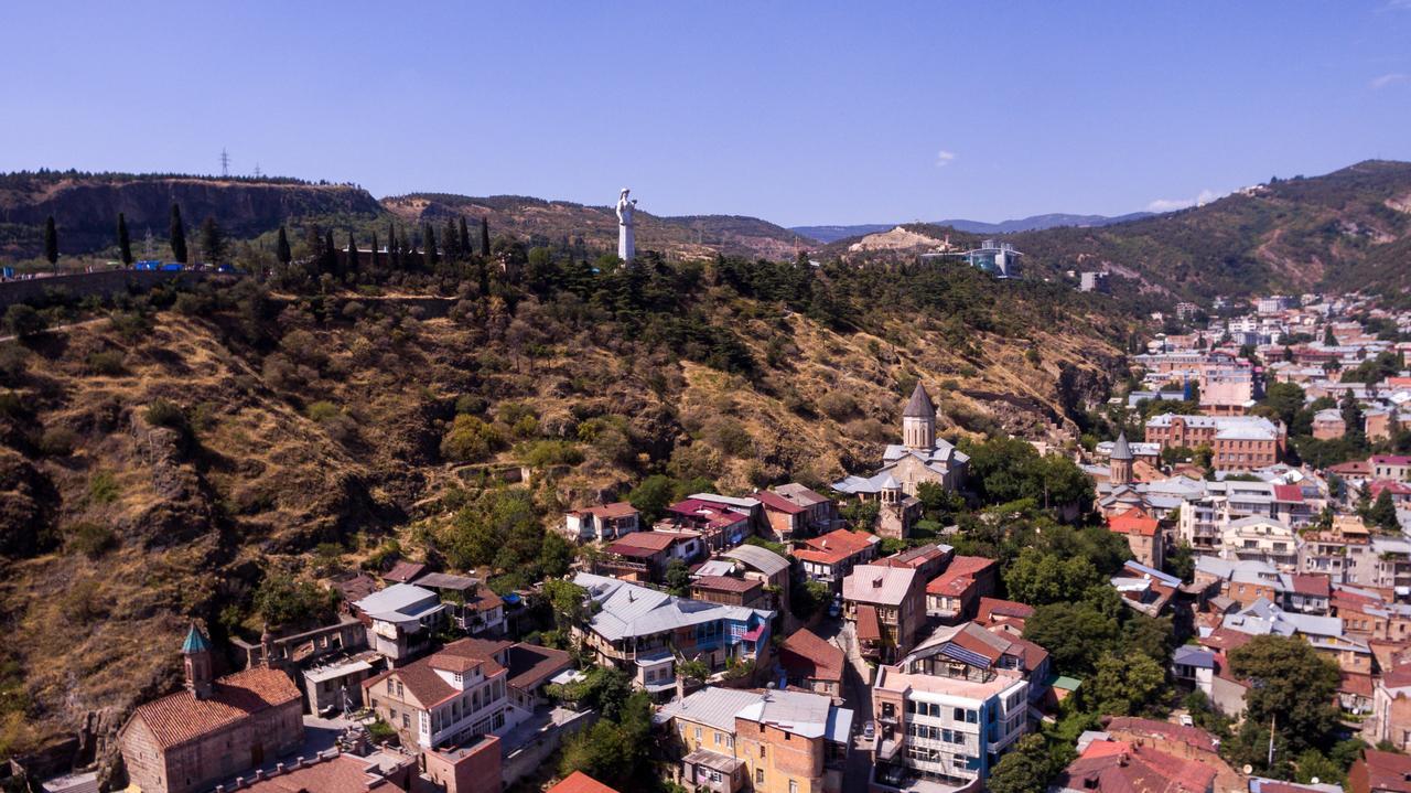Alcatraz Jail-Hostel Tbilisi Bagian luar foto